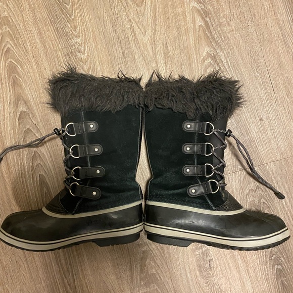 SOREL Joan of Arctic Youth Size 5. Black. Great shape- worn for one season - Picture 4 of 10